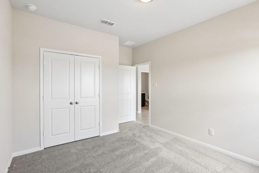 Spacious, unfurnished interior of a new home in Aldeana - Paintbrush Collection, Bonney (Image 29).