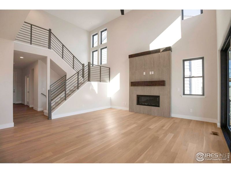 Spacious, unfurnished interior of a new home in , Superior (Image 13).