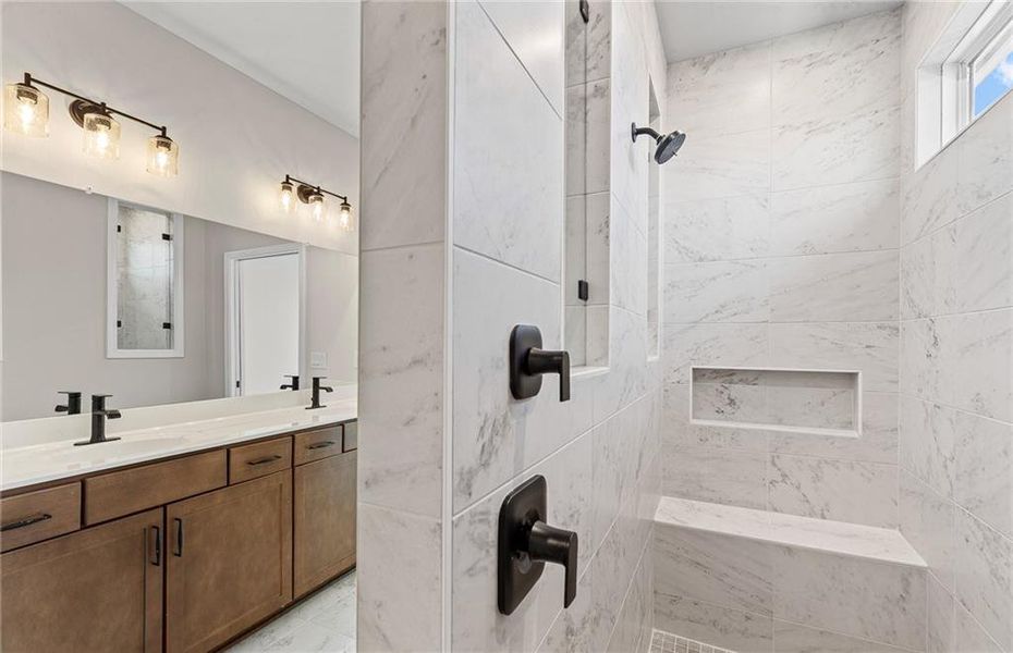 Furnished interior view inside a new home in Del Webb at Lake Oconee, Greensboro (Image 8). Furnished interior view inside a new home in Del Webb at Lake Oconee, Greensboro (Image 8).