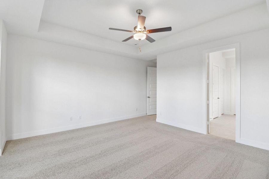 Spacious, unfurnished interior of a new home in The Grand Prairie 60', Hockley (Image 26).