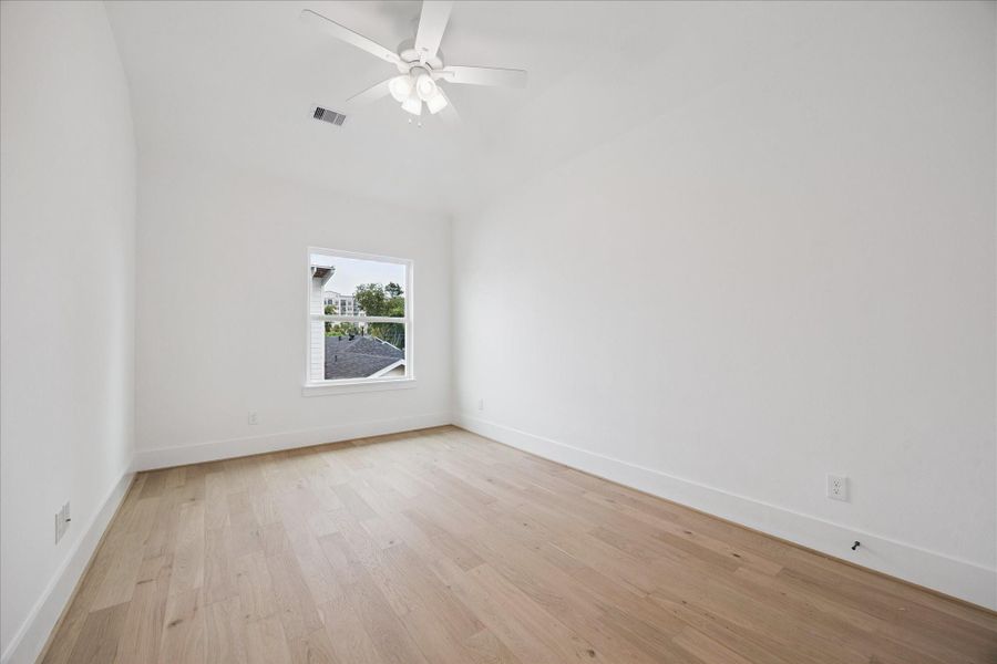 Images are of a similar home and may include different/upgraded finishes. Images are of a similar home and may include different/upgraded finishes.