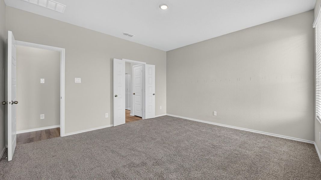 Spacious, unfurnished interior of a new home in Legado, Cleburne (Image 20). Spacious, unfurnished interior of a new home in Legado, Cleburne (Image 20).