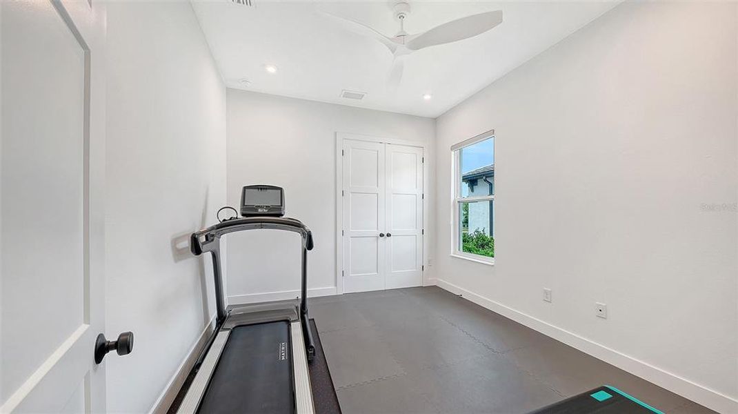 Image 79 of a home in .