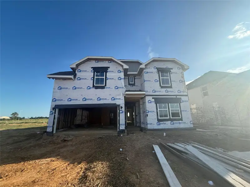 Two story home with 5 beds, 4.5 baths, and 3 car tandem garage. Two story home with 5 beds, 4.5 baths, and 3 car tandem garage.