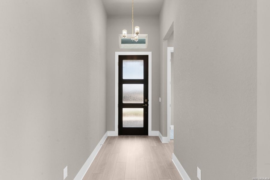 Spacious, unfurnished interior of a new home in Davis Ranch, San Antonio (Image 16).