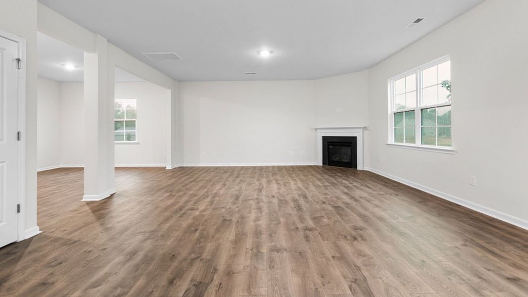 Spacious, unfurnished interior of a new home in The Landing at Summerhaven, Mebane (Image 19).