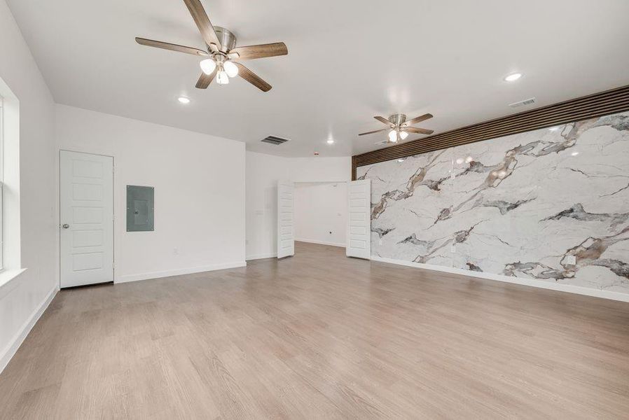 Spacious, unfurnished interior of a new home in , Dallas (Image 26). Spacious, unfurnished interior of a new home in , Dallas (Image 26).