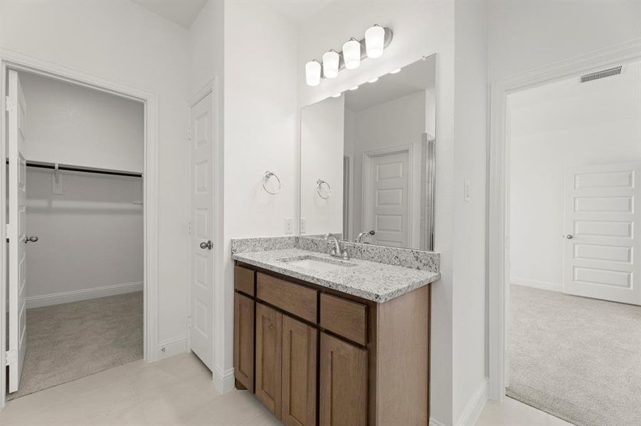 19_20. 510 Front Davis - Bath (2)