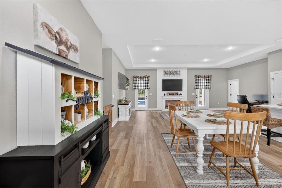 Furnished interior view inside a new home in , Dunnellon (Image 19).