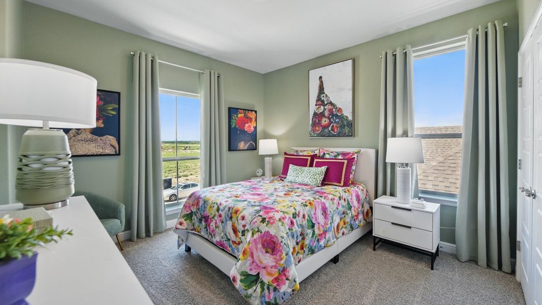 Furnished interior view inside a new home in Eagle Creek, Denton (Image 37).