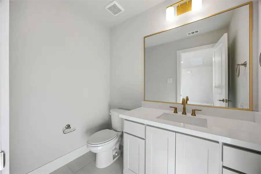 Furnished interior view inside a new home in Levante - 1 Acre Lots, Waxahachie (Image 4).