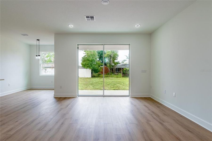 Spacious, unfurnished interior of a new home in , North Port (Image 15).