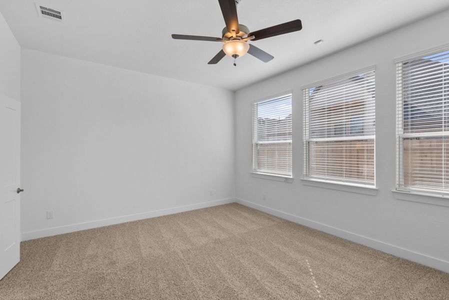Spacious, unfurnished interior of a new home in Attwater, Waller (Image 23).
