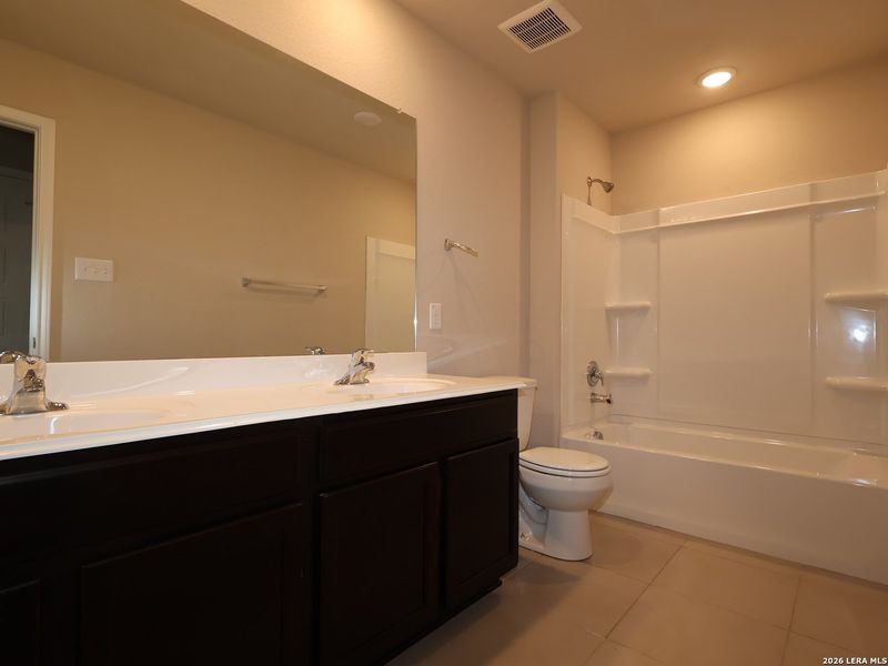 Furnished interior view inside a new home in Agave, San Antonio (Image 16).