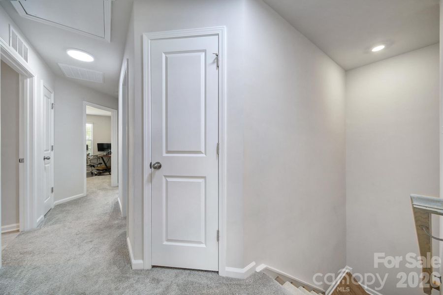 Spacious, unfurnished interior of a new home in , Fort Mill (Image 20).