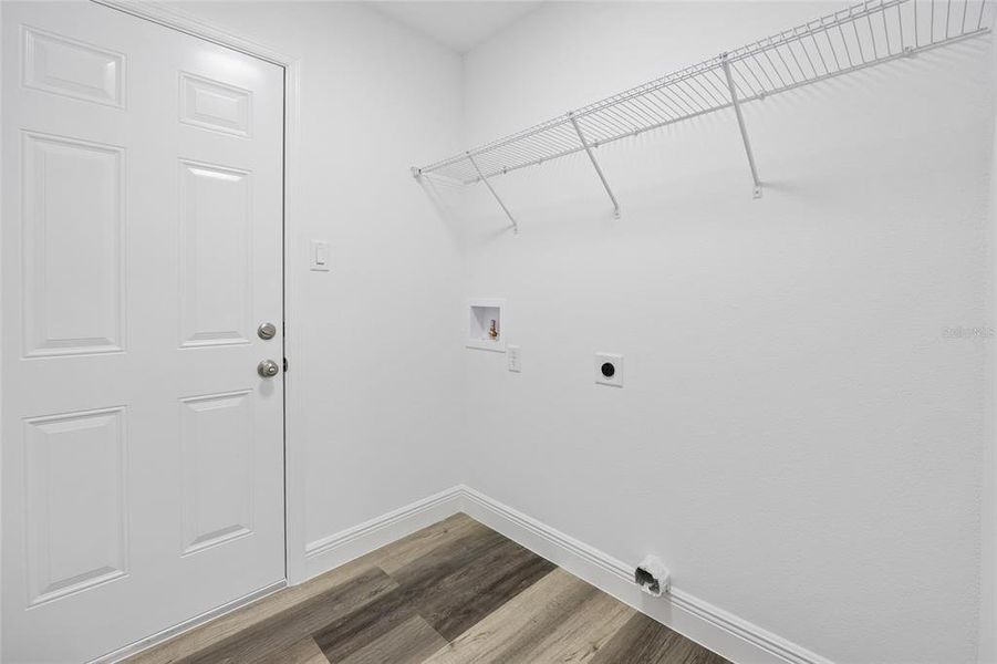 Spacious, unfurnished interior of a new home in , Summerfield (Image 16).