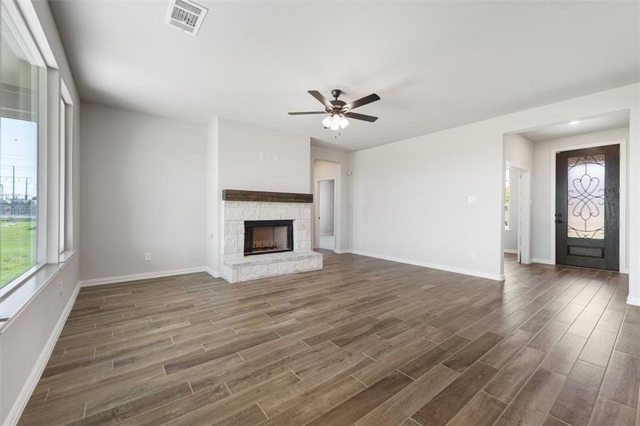 Spacious, unfurnished interior of a new home in Parker Heights, Valley View (Image 19). Spacious, unfurnished interior of a new home in Parker Heights, Valley View (Image 19).