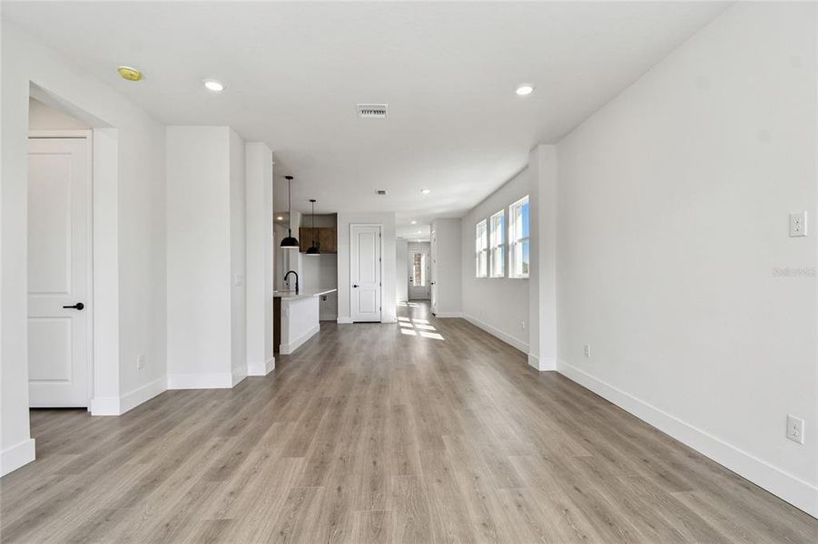 Spacious, unfurnished interior of a new home in Vistera of Venice – Garden Series, Nokomis (Image 23). Spacious, unfurnished interior of a new home in Vistera of Venice – Garden Series, Nokomis (Image 23).