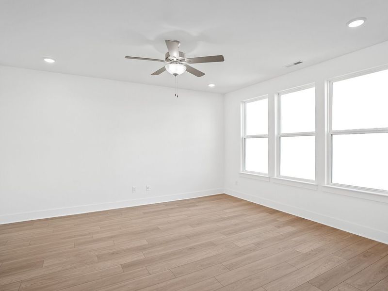 Spacious, unfurnished interior of a new home in Woods Crossing, Gallatin (Image 23).