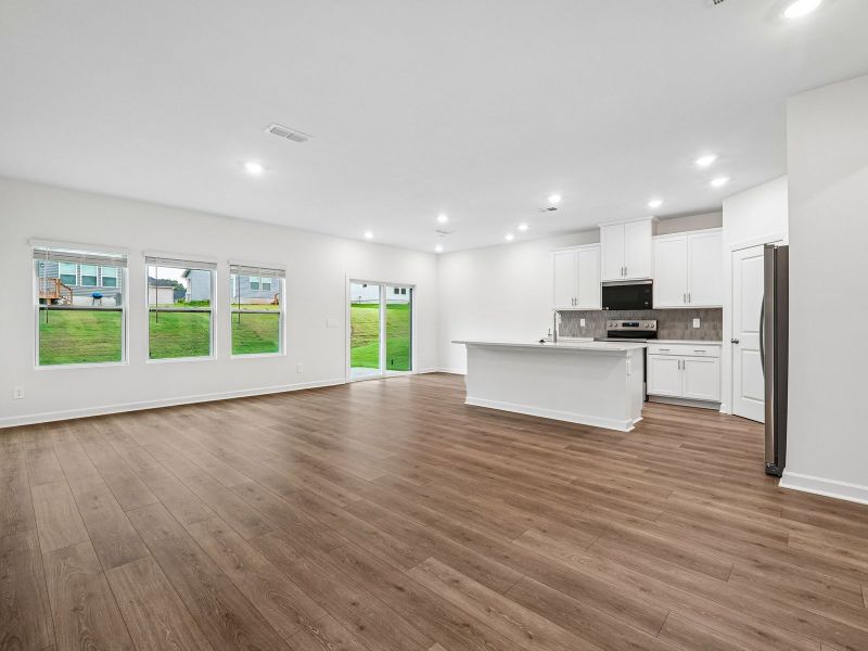 Spacious, unfurnished interior of a new home in Oxford Station, Salisbury (Image 14).