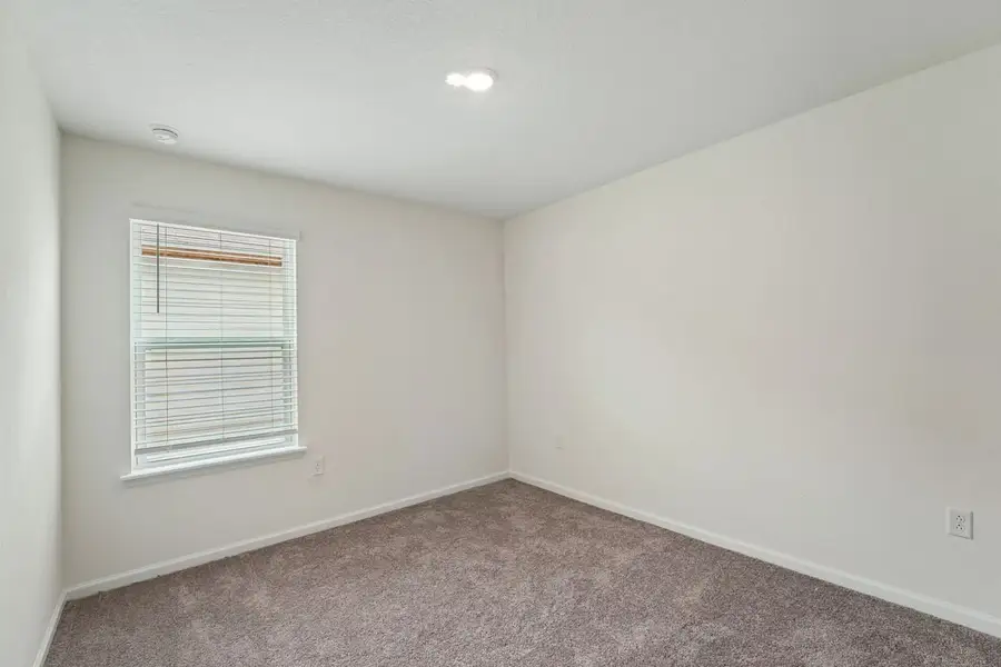 Spacious, unfurnished interior of a new home in Hawkes Meadow, Jacksonville (Image 10). Spacious, unfurnished interior of a new home in Hawkes Meadow, Jacksonville (Image 10).