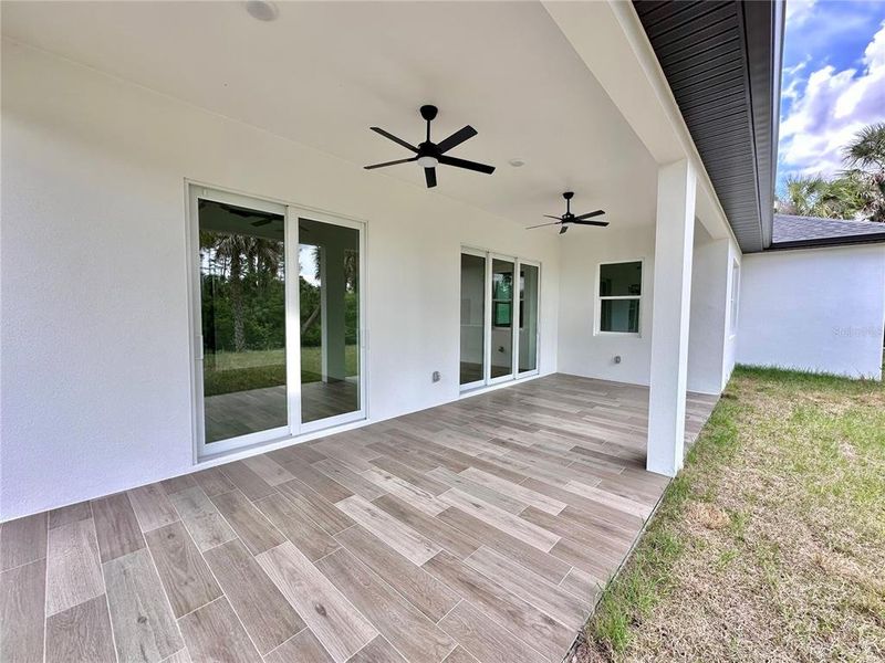 Spacious, unfurnished interior of a new home in , North Port (Image 16).