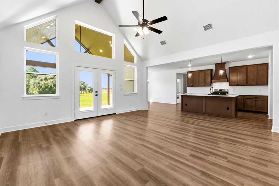 Spacious, unfurnished interior of a new home in , Centerville (Image 40).