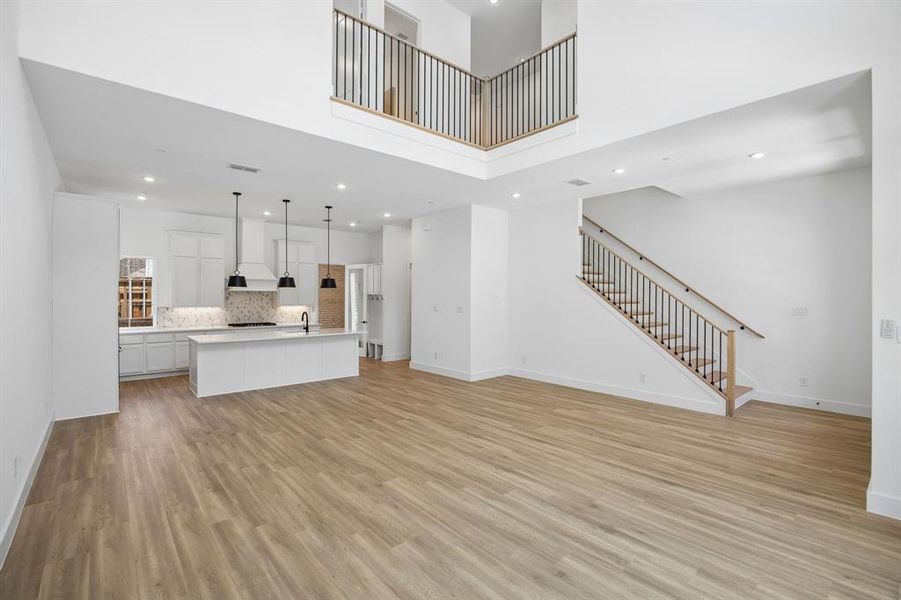 Spacious, unfurnished interior of a new home in , Frisco (Image 17).