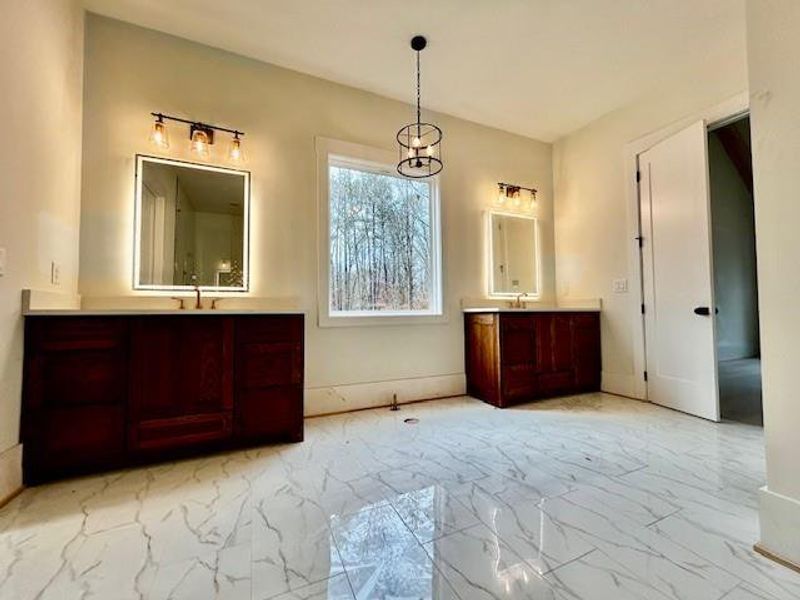 Image 21 of a home in .