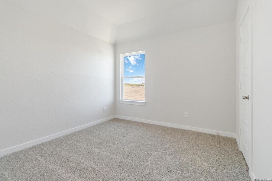 Spacious, unfurnished interior of a new home in Willow Point, San Antonio (Image 24).