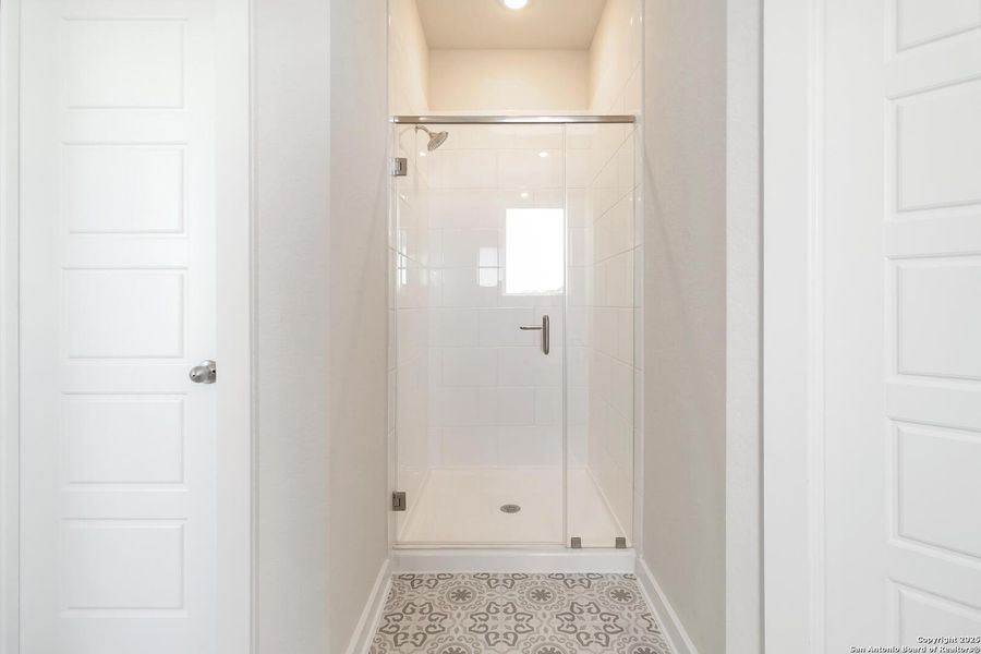 Spacious, unfurnished interior of a new home in Bonita Vista, Pleasanton (Image 25).