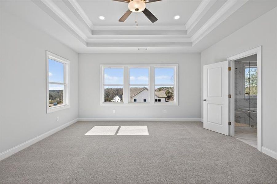 Spacious, unfurnished interior of a new home in Hemingway, Flowery Branch (Image 16).