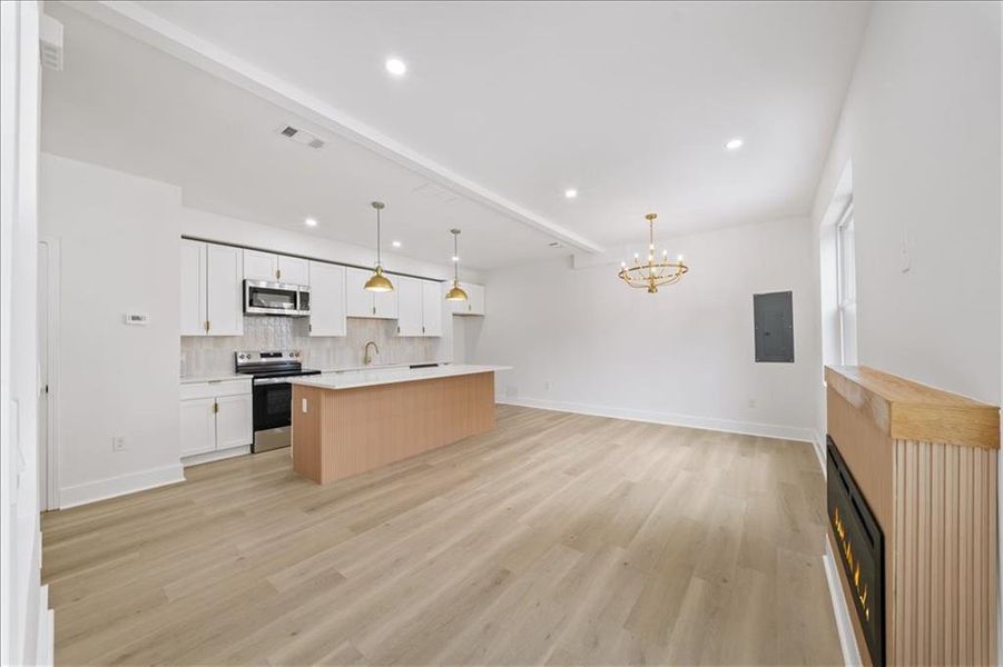 Image 36 of a home in .
