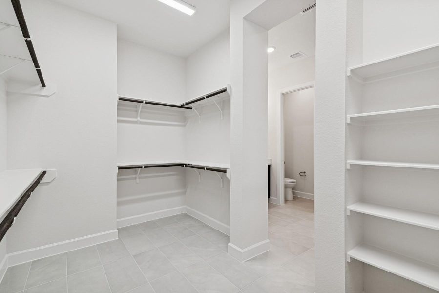 Spacious, unfurnished interior of a new home in Dunham Pointe 50' Homesites, Cypress (Image 12). Spacious, unfurnished interior of a new home in Dunham Pointe 50' Homesites, Cypress (Image 12).