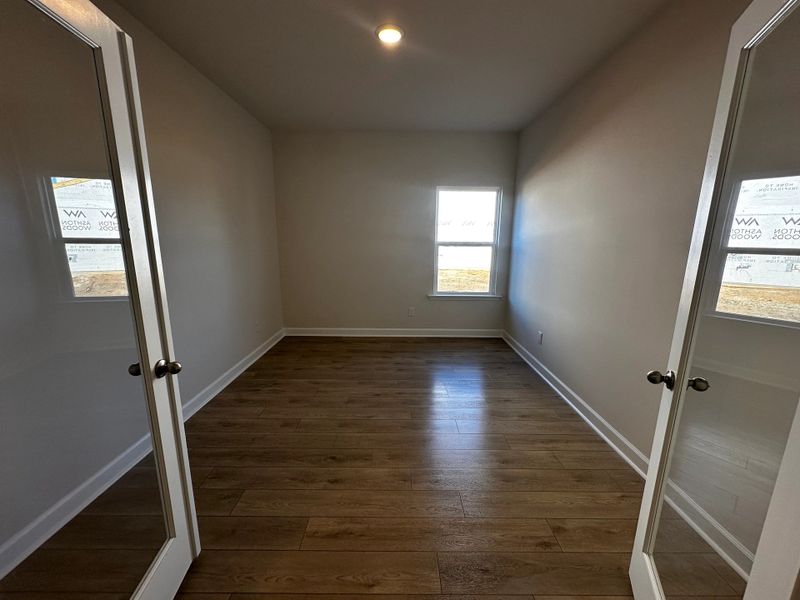 Spacious, unfurnished interior of a new home in Watson Hill, Summerville (Image 9).