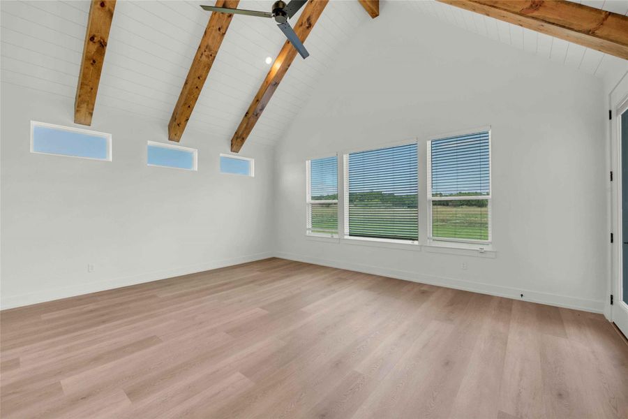 Spacious, unfurnished interior of a new home in Daniels Mountain, Georgetown (Image 18).