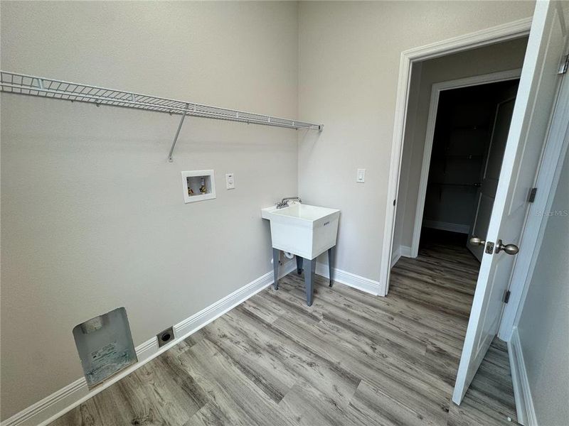 Image 44 of a home in .