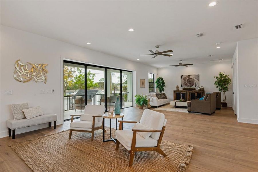 Furnished interior view inside a new home in , St. Petersburg (Image 36).