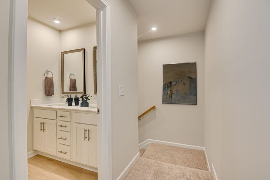 Full Bathroom Full Bathroom