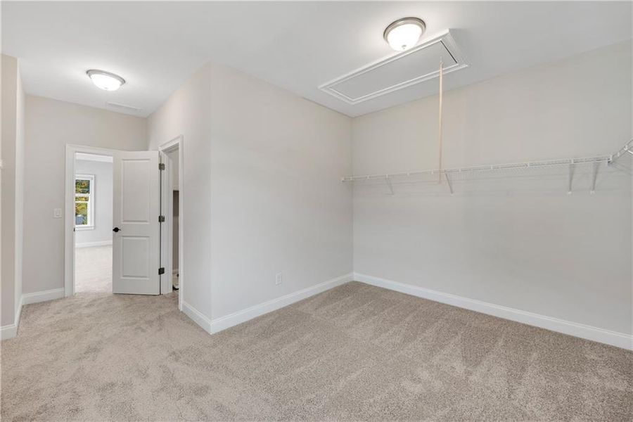 Spacious, unfurnished interior of a new home in The Retreat at Caney Creek, Alpharetta (Image 51).