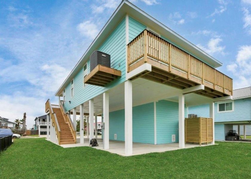 Exterior details and patio area of a home in , Galveston (Image 24).
