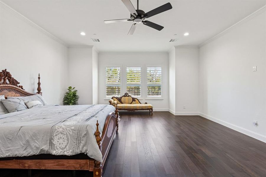 Furnished interior view inside a new home in Lakeview Downs, Lucas (Image 19). Furnished interior view inside a new home in Lakeview Downs, Lucas (Image 19).