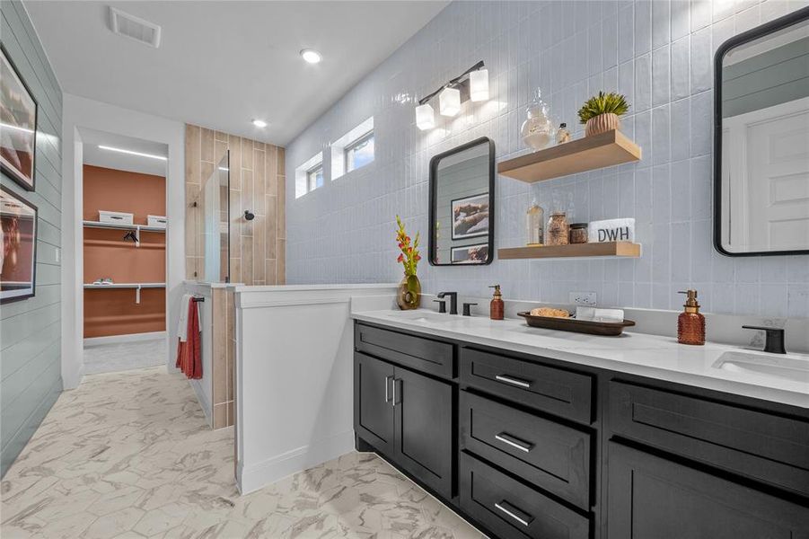 Furnished interior view inside a new home in South Pointe Manor Series, Mansfield (Image 19). Furnished interior view inside a new home in South Pointe Manor Series, Mansfield (Image 19).