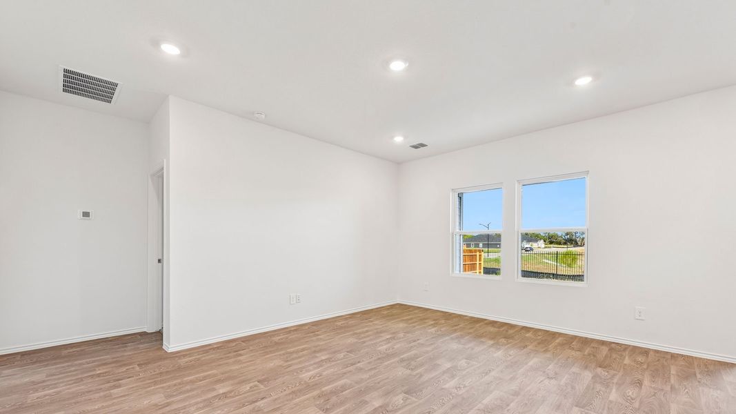 Spacious, unfurnished interior of a new home in Watermill, Uhland (Image 17). Spacious, unfurnished interior of a new home in Watermill, Uhland (Image 17).