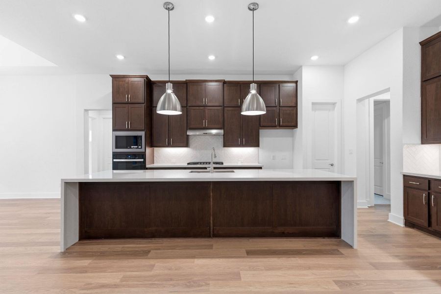 Gorgeous Open Concept Kitchen