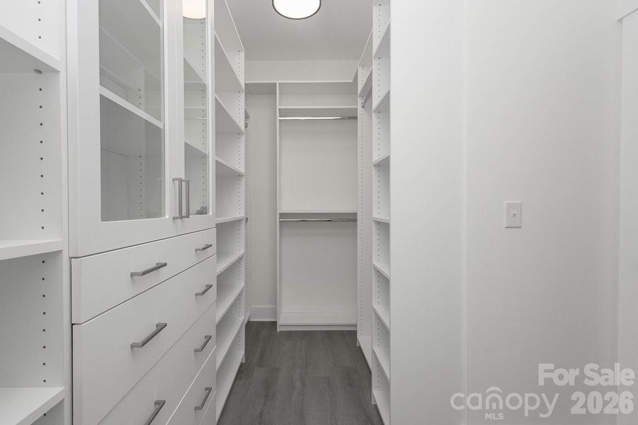 Furnished interior view inside a new home in , Kings Mountain (Image 9).