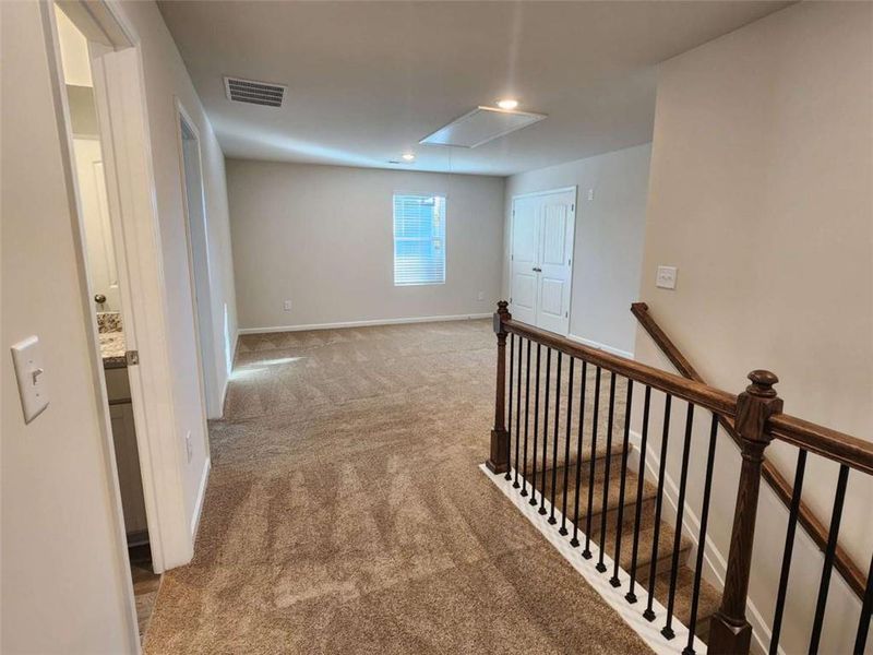 Spacious, unfurnished interior of a new home in The Woodlands Preserve, Jackson (Image 39).