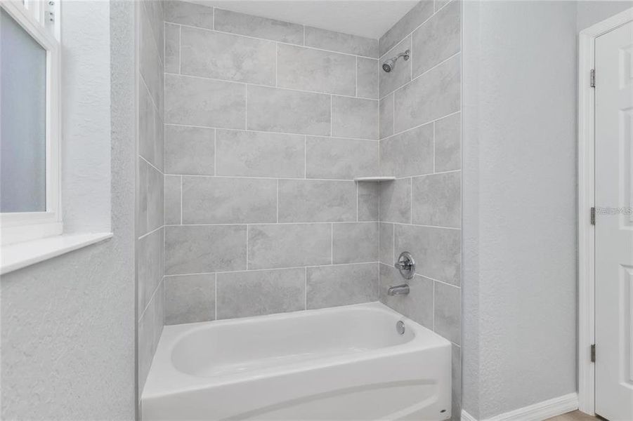 Furnished interior view inside a new home in , Dunnellon (Image 10).