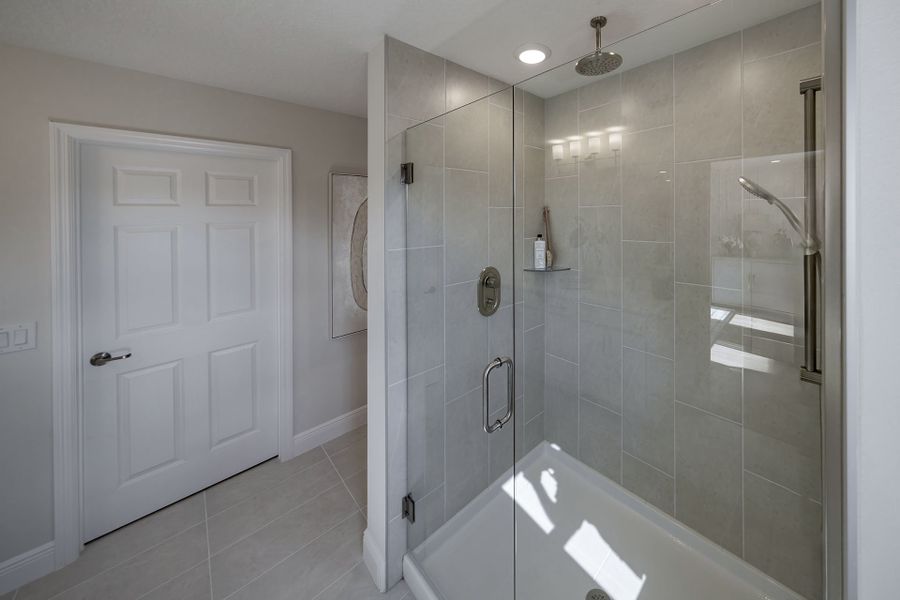 Sims primary bath Sims primary bath