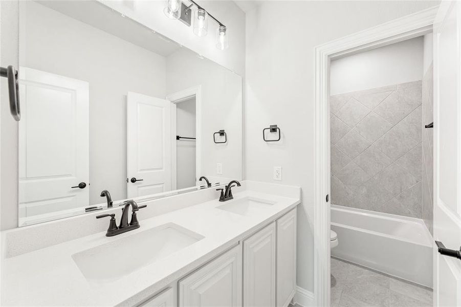 Furnished interior view inside a new home in Crystal Lake Estates, Red Oak (Image 9).